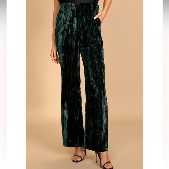 Lulus - Happiest Holiday Emerald Green Crushed Velvet Wide-Leg Pants - Picture 2 of 8